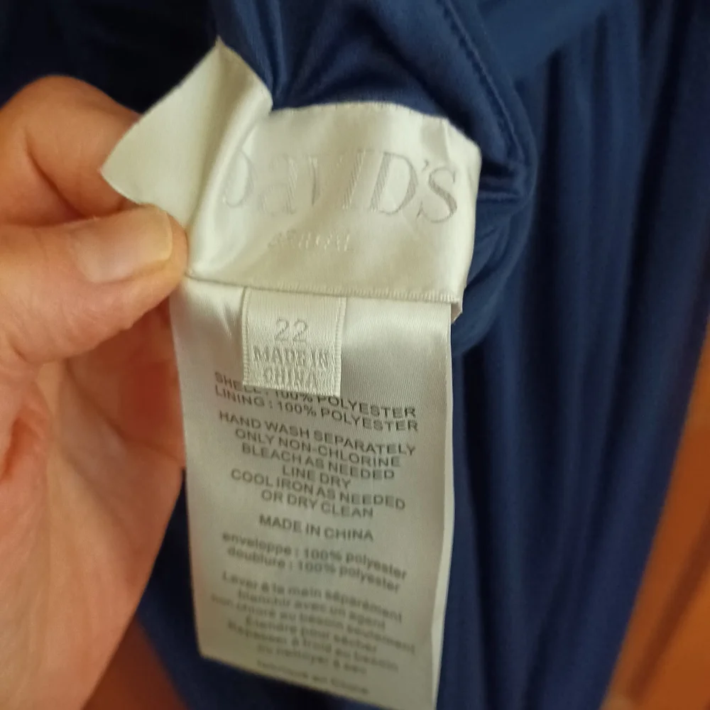 WOMEN'S DRESS/NAVY BLUE DAVID BRIDAL  SIZE 22. - Picture 4 of 6